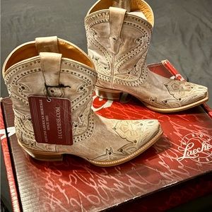 NIB Lucchese Beige Petal Shortie 8.5w Gorgeous boot!